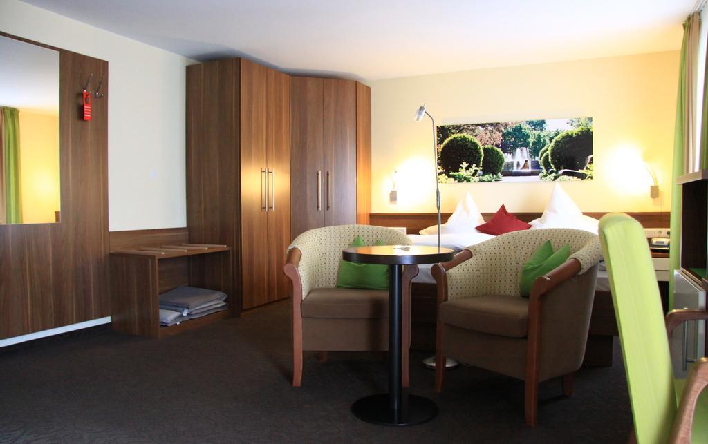 Hotel Garni Vier Jahreszeiten Bad Füssing Extérieur photo